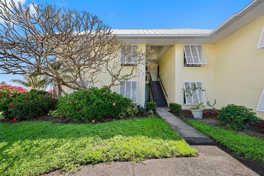 7300 SUNSHINE SKYWAY LANE, Unit# 210, ST PETERSBURG, FL, 33711