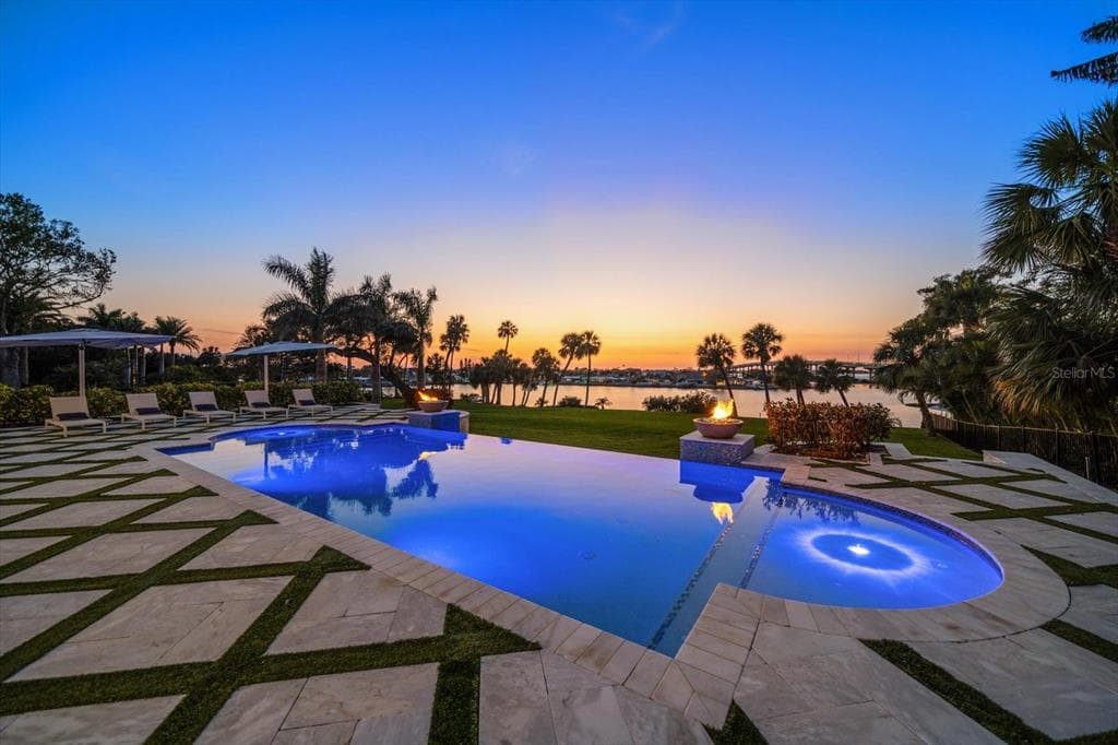 110 HARBOR VIEW LANE, BELLEAIR BLUFFS, FL, 33770