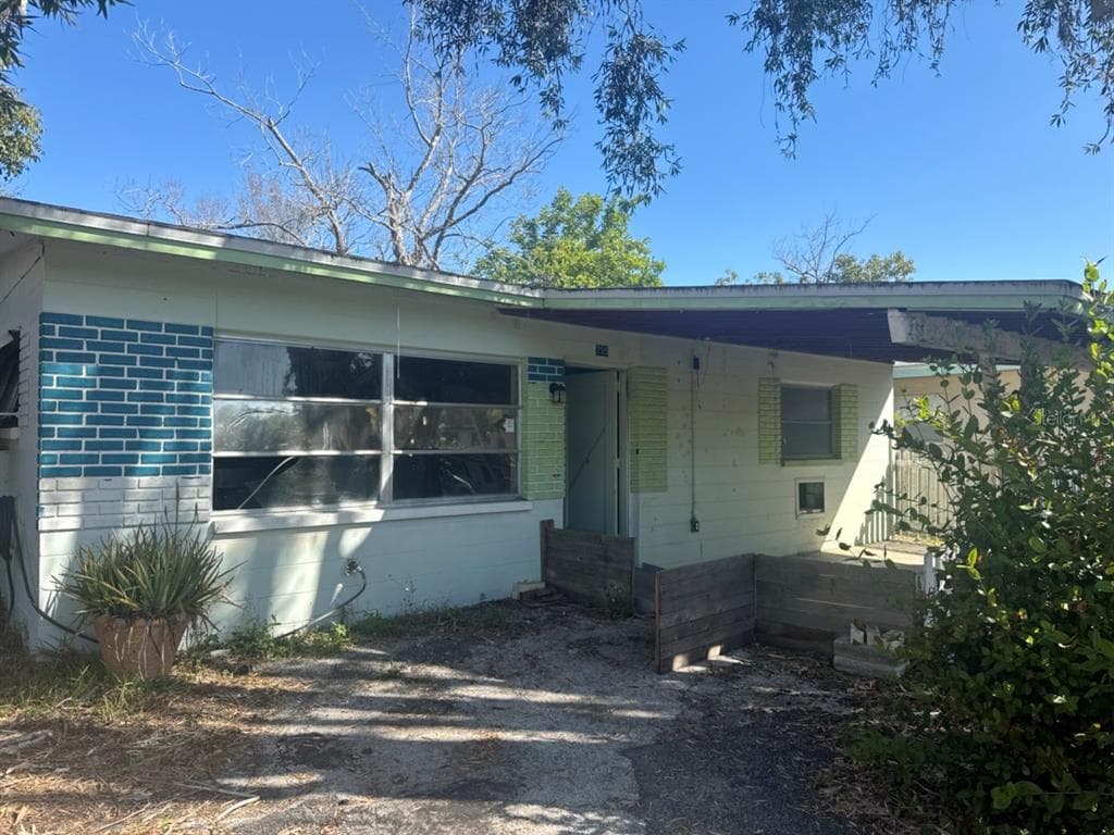 755 75TH AVENUE, ST PETERSBURG, FL, 33702 photo 2