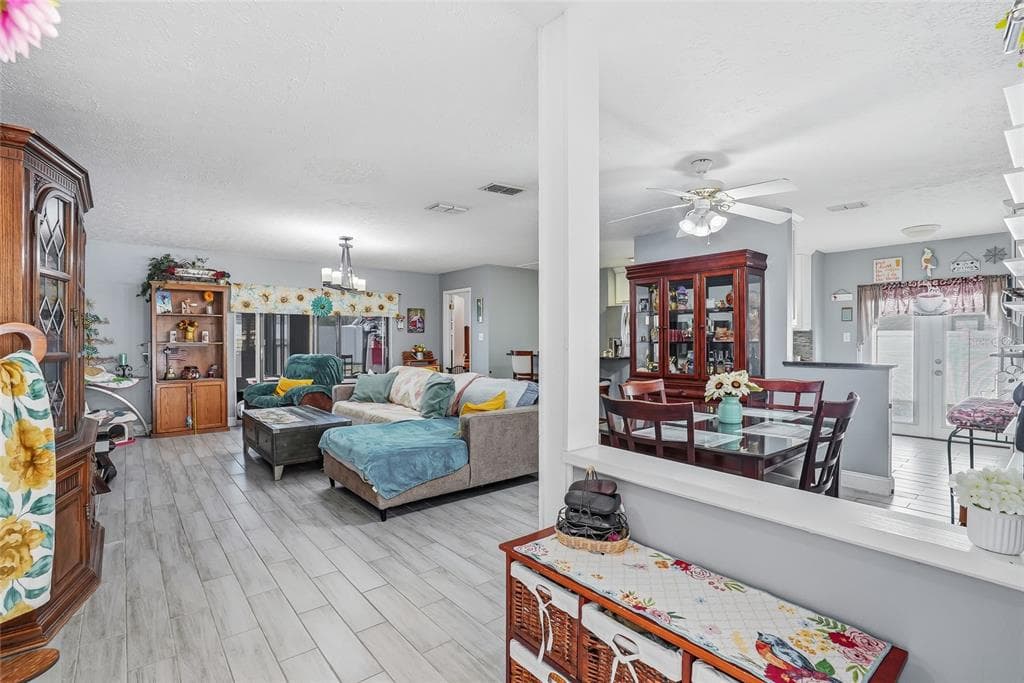 605 OAKMOSS DRIVE, BRANDON, FL, 33511 photo 4