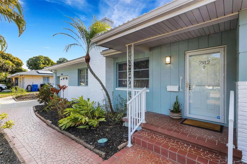 7912 GARDEN DRIVE, ST PETERSBURG, FL, 33710 photo 3