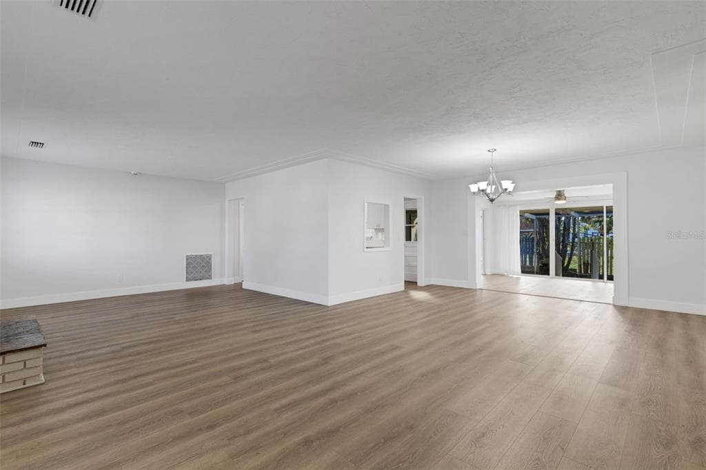 7912 GARDEN DRIVE, ST PETERSBURG, FL, 33710 photo 5