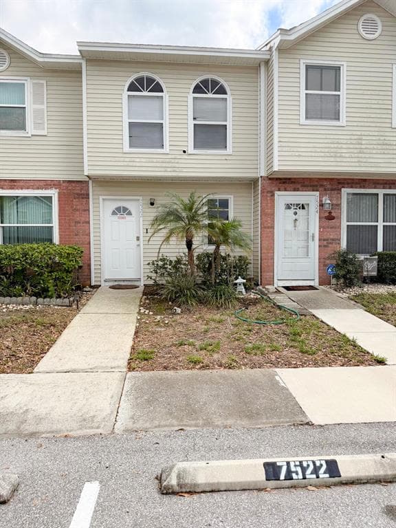7522 HOLLOWELL DRIVE, TAMPA, FL, 33615