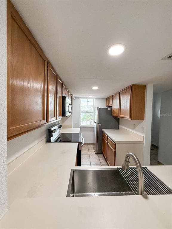 7522 HOLLOWELL DRIVE, TAMPA, FL, 33615 photo 5