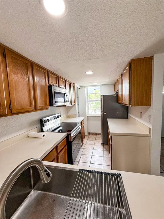 7522 HOLLOWELL DRIVE, TAMPA, FL, 33615 photo 4