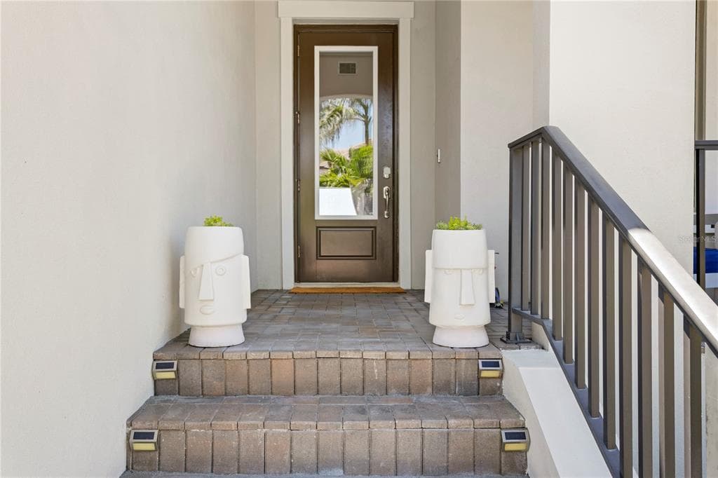 916 SEAGRAPE DRIVE, RUSKIN, FL, 33570 photo 2