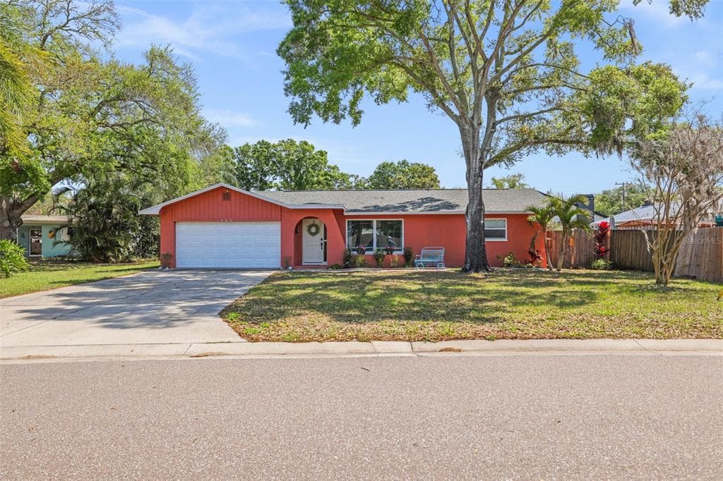 985 Gulf View Boulevard, Dunedin, FL, 34698