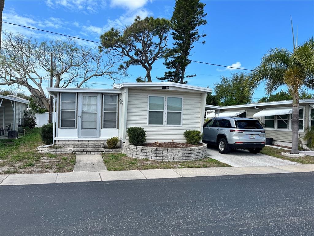 11128 102nd Way, Unit 225, Largo, FL, 33773