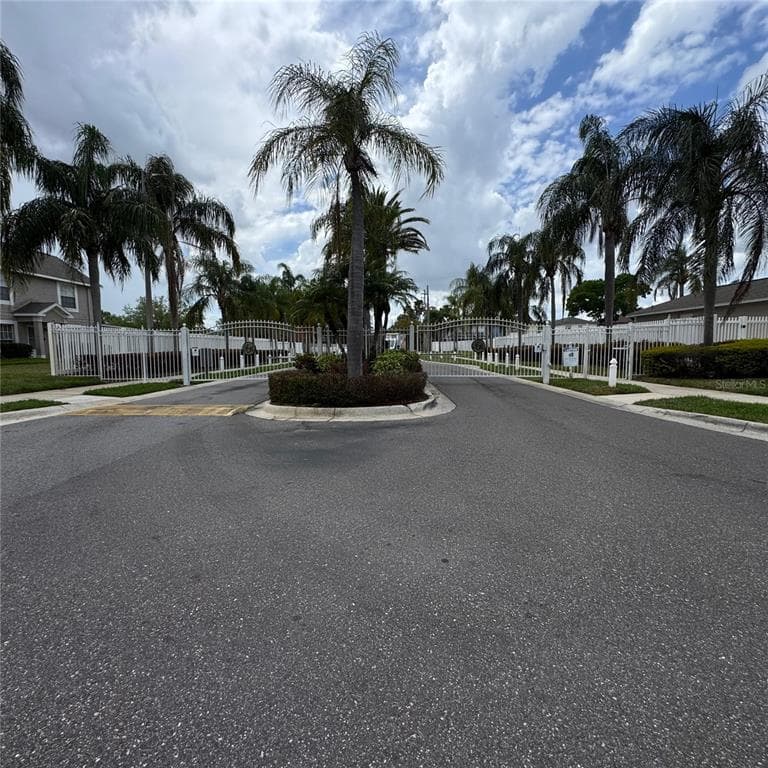 306 Kensington Lake Circle, Brandon, FL, 33511