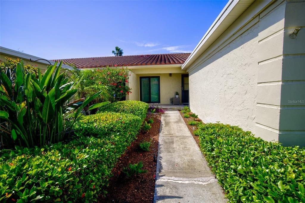 10134 Regal Drive, Unit 1, Largo, FL, 33774