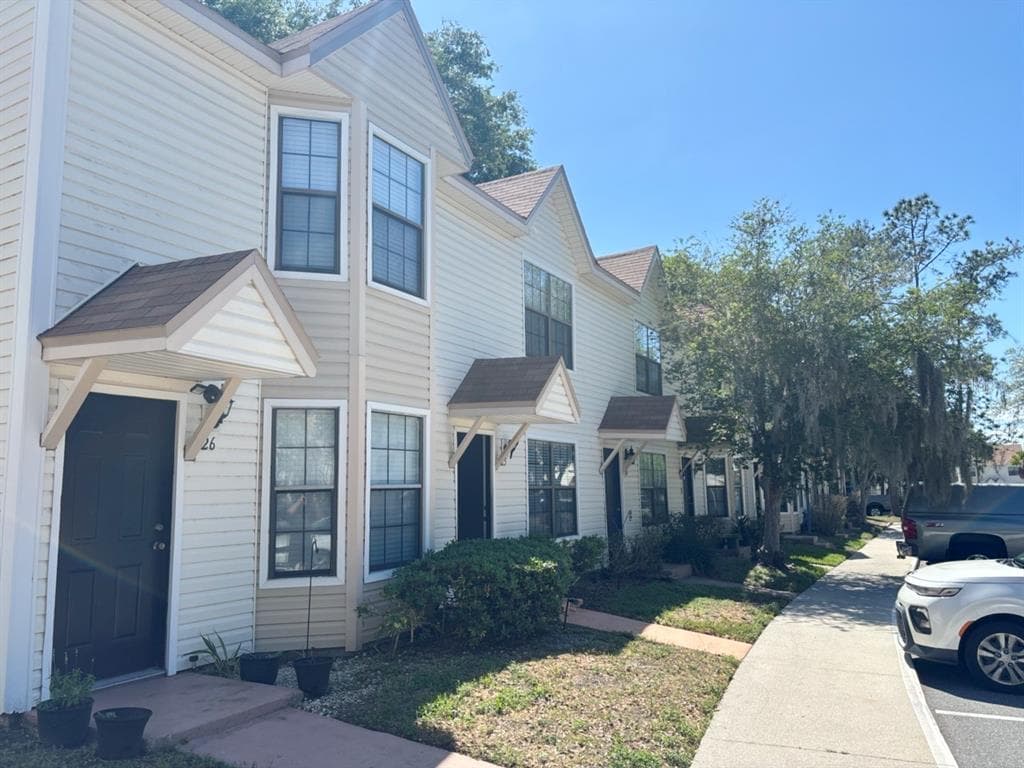 2302 Maki Road, Unit 25, Plant City, FL, 33563