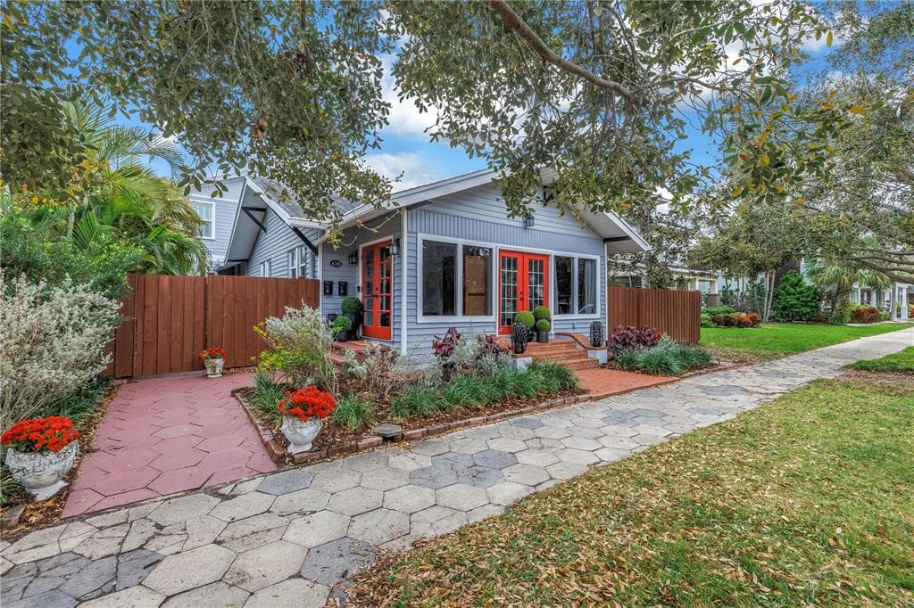 436 12th Avenue NE, St Petersburg, FL, 33701