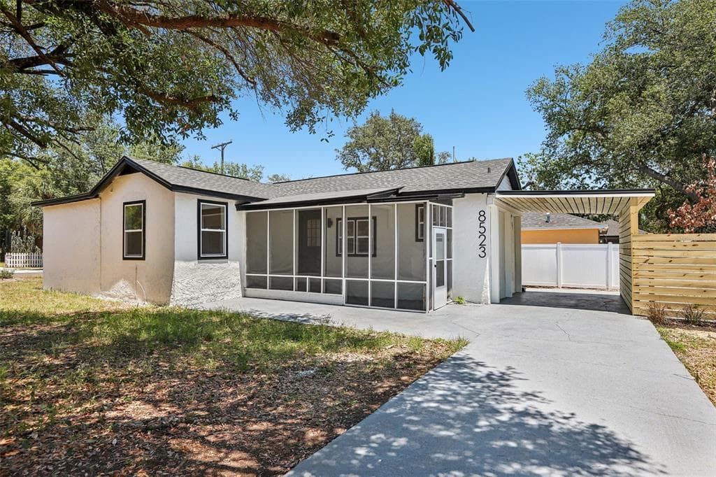 8523 N Edison Avenue, Tampa, FL, 33604
