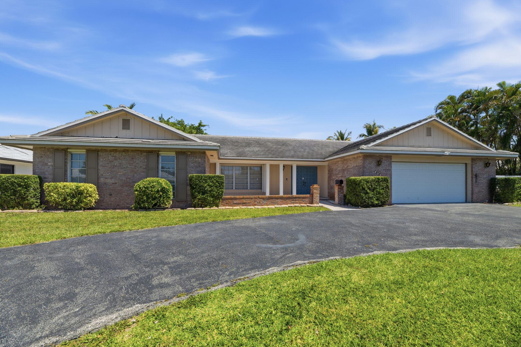 232 Gleneagles Drive, Lake Worth, FL 33462