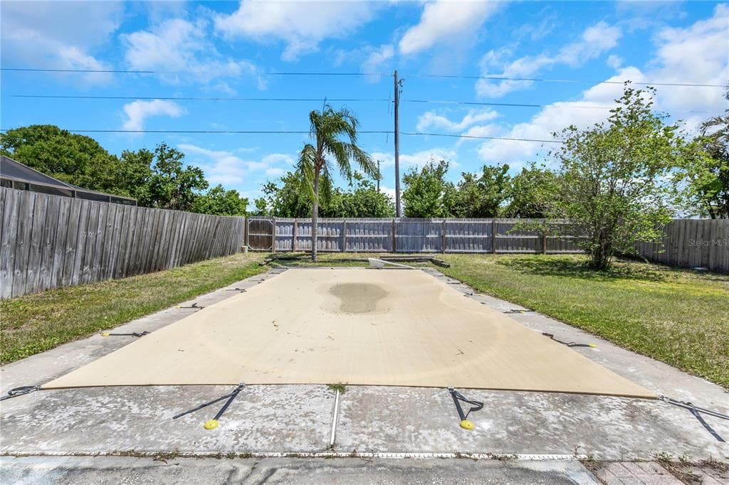 12704 128TH LANE, LARGO, FL 33774 photo 4