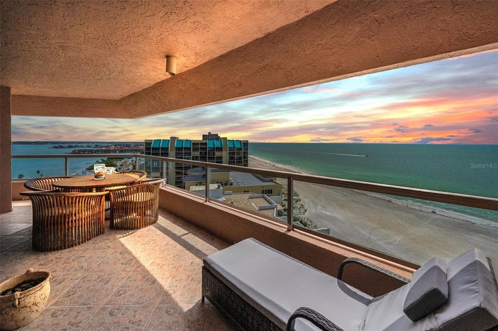 1340 GULF BOULEVARD Unit 16A, CLEARWATER BEACH, FL 33767 photo 4