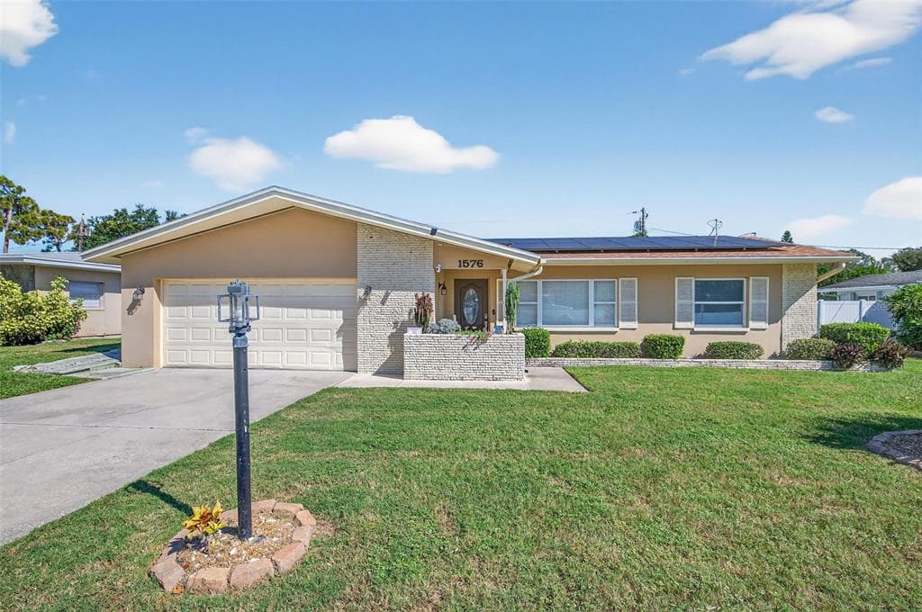 1576 ROSERY ROAD, LARGO, FL 33770 photo 4