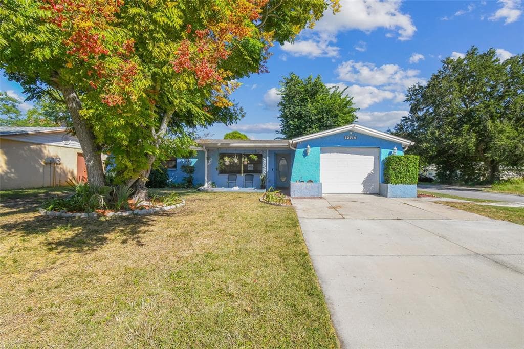 12714 MULBERRY Lane, HUDSON, FL 34667 photo 3