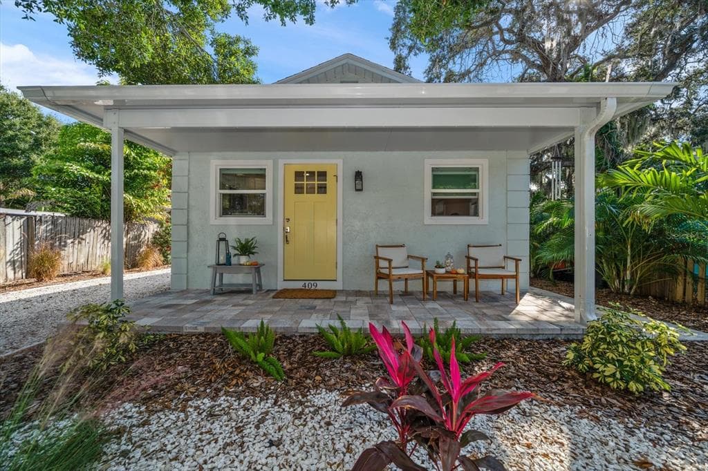 409 MD AVENUE, CRYSTAL BEACH, FL 34681 photo 3