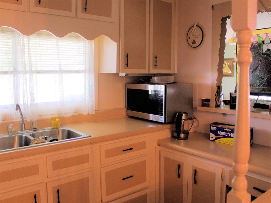 55 THATCH PALM STREET, LARGO, FL 33770 photo 2