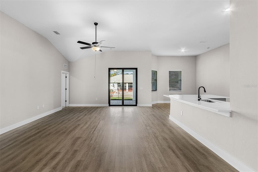 13432 LAKE GALLAGHER Drive, DOVER, FL 33527 photo 2