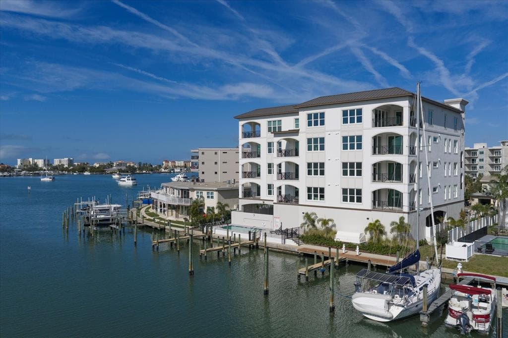 211 DOLPHIN POINT, Unit# 403, CLEARWATER BEACH, FL, 33767