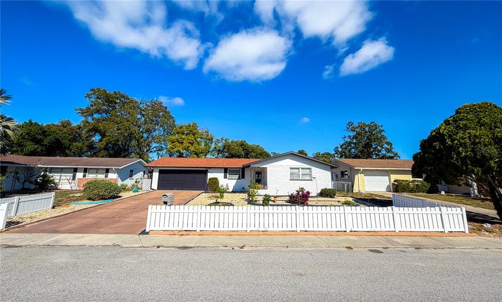 8227 WINTHROP DRIVE, PORT RICHEY, FL 34668 photo 2