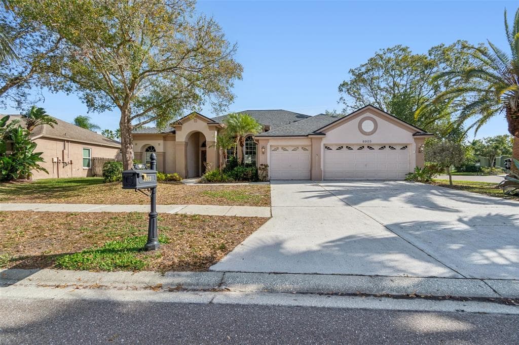 9903 BENNINGTON DRIVE, TAMPA, FL 33626 photo 5