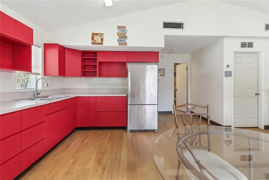 11004 MARTHA Avenue, PORT RICHEY, FL 34668 photo 4