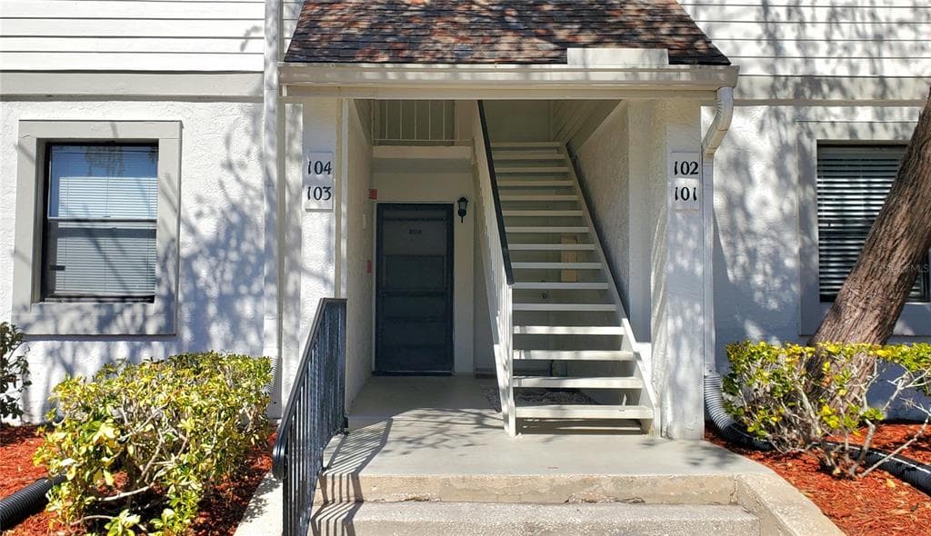 103 MEADOW LANE Unit 103, OLDSMAR, FL 34677 photo 3