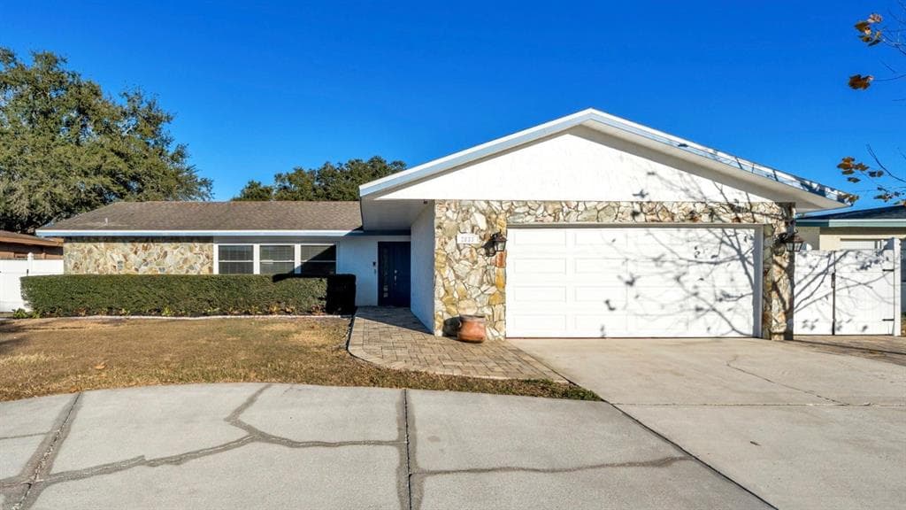 2033 58TH LANE, CLEARWATER, FL 33760