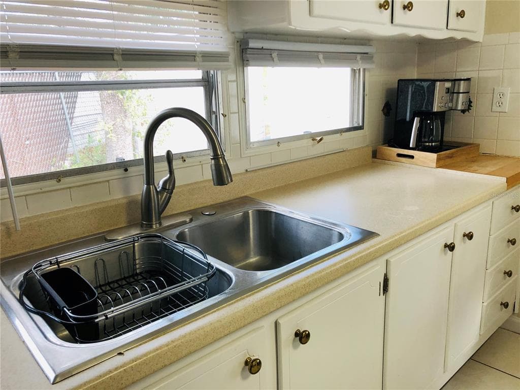 980 7TH STREET, LARGO, FL 33770 photo 4