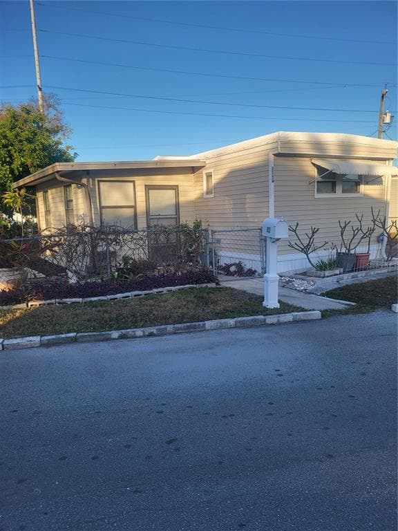 6580 SEMINOLE BOULEVARD Unit 632, SEMINOLE, FL 33772 photo 2