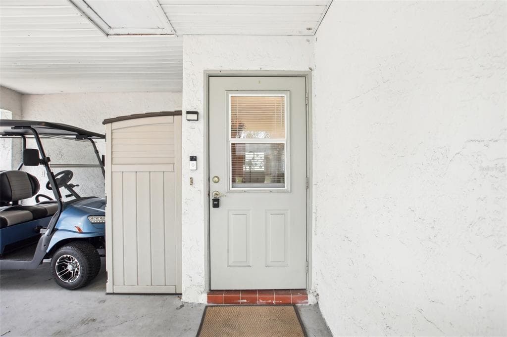 1015 HAREFIELD CIRCLE, SUN CITY CENTER, FL, 33573 photo 3