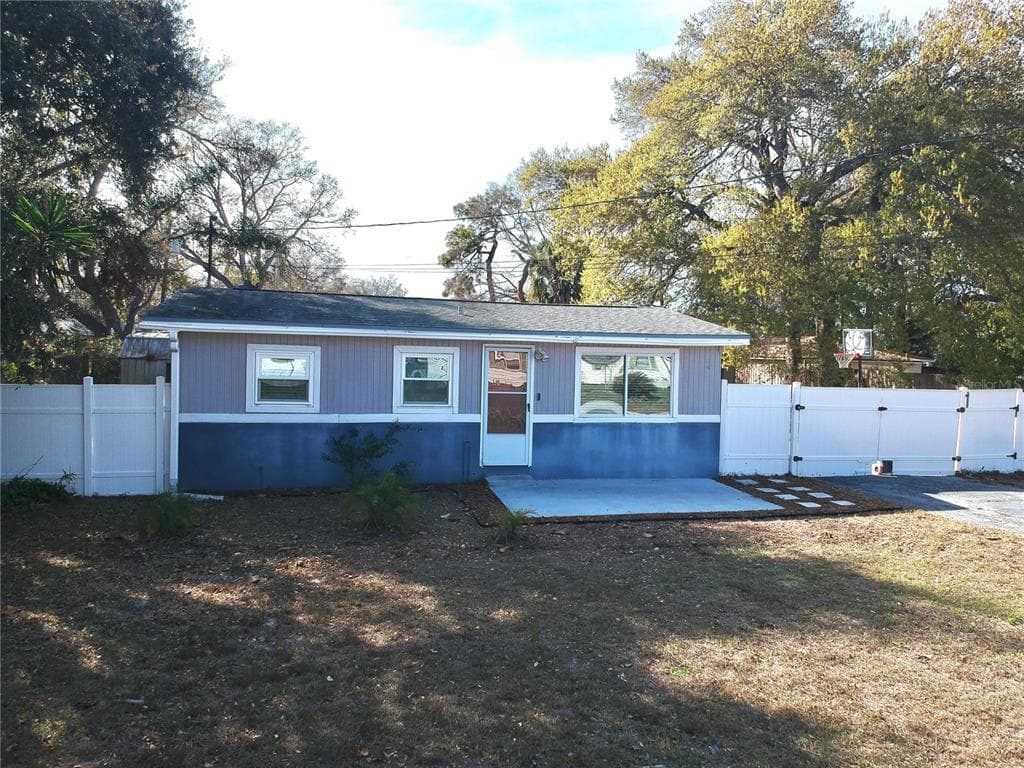 14716 63RD WAY, CLEARWATER, FL 33760 photo 2