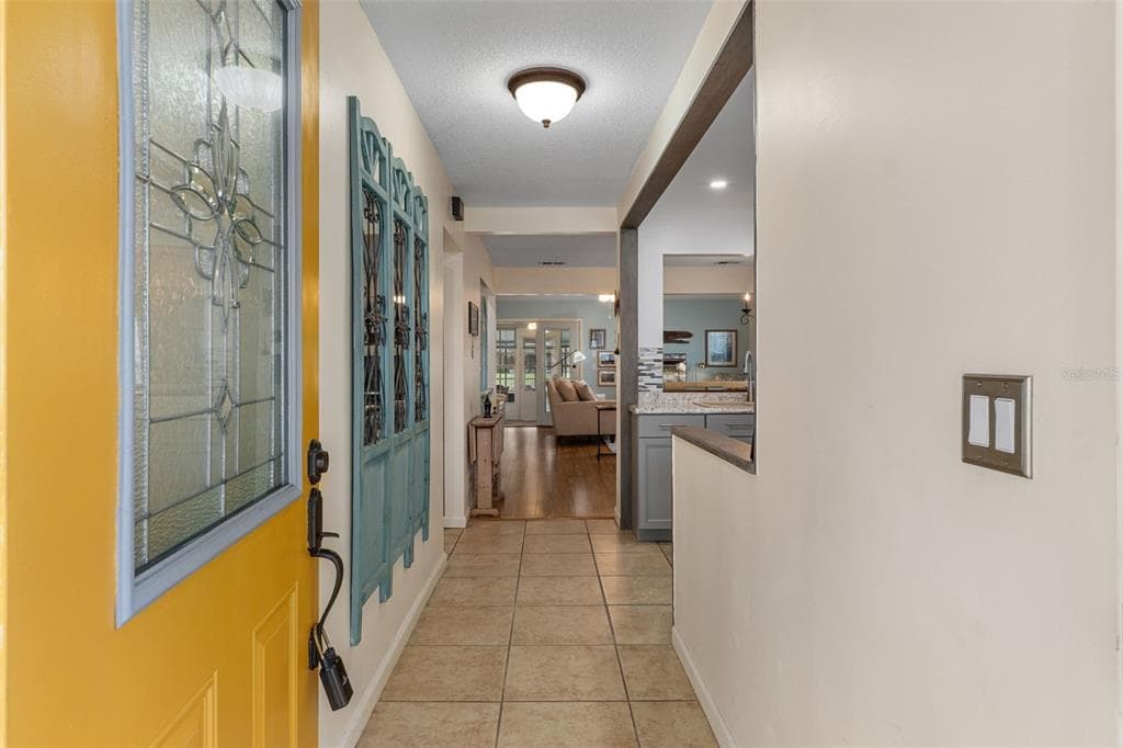 35120 WHISPERING OAKS Boulevard, DADE CITY, FL 33523 photo 4