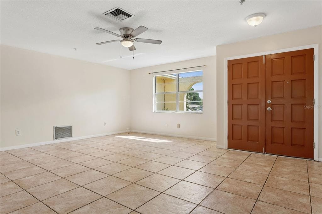 1354 BUCKINGHAM DR, CLEARWATER, FL, 33756 photo 4