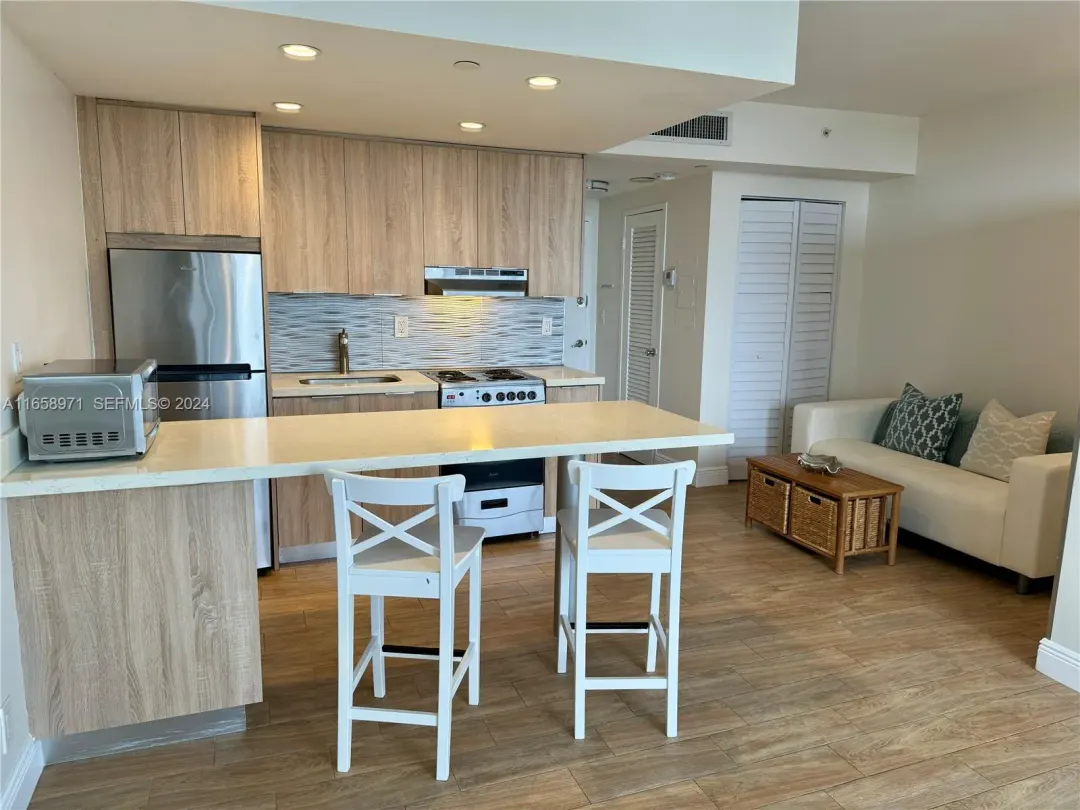 1720 Harrison Street 15f, Hollywood, FL 33020