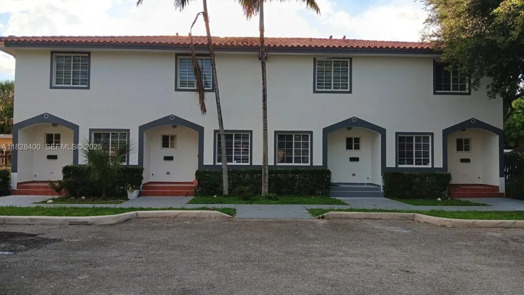 968 N 18th Court, Hollywood, FL 33020