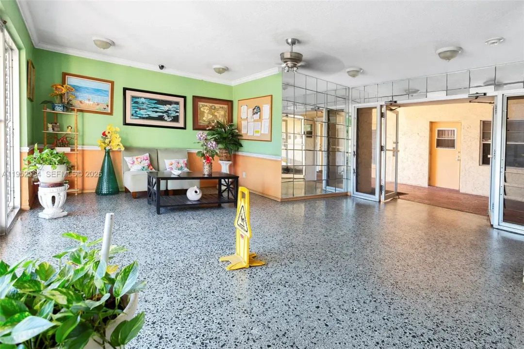 4151 NW 41st Street, Unit 301, Lauderdale Lakes, FL, 33319