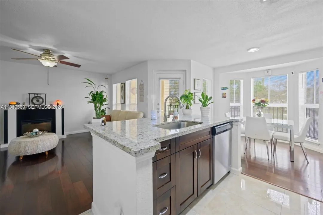 777 Riverside Drive 1521, Coral Springs, FL 33071