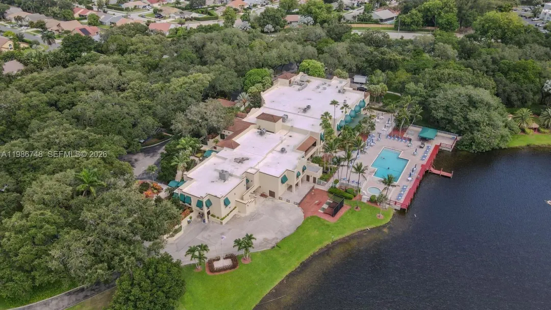 9461 Evergreen Place, Unit 305, Davie, FL, 33324