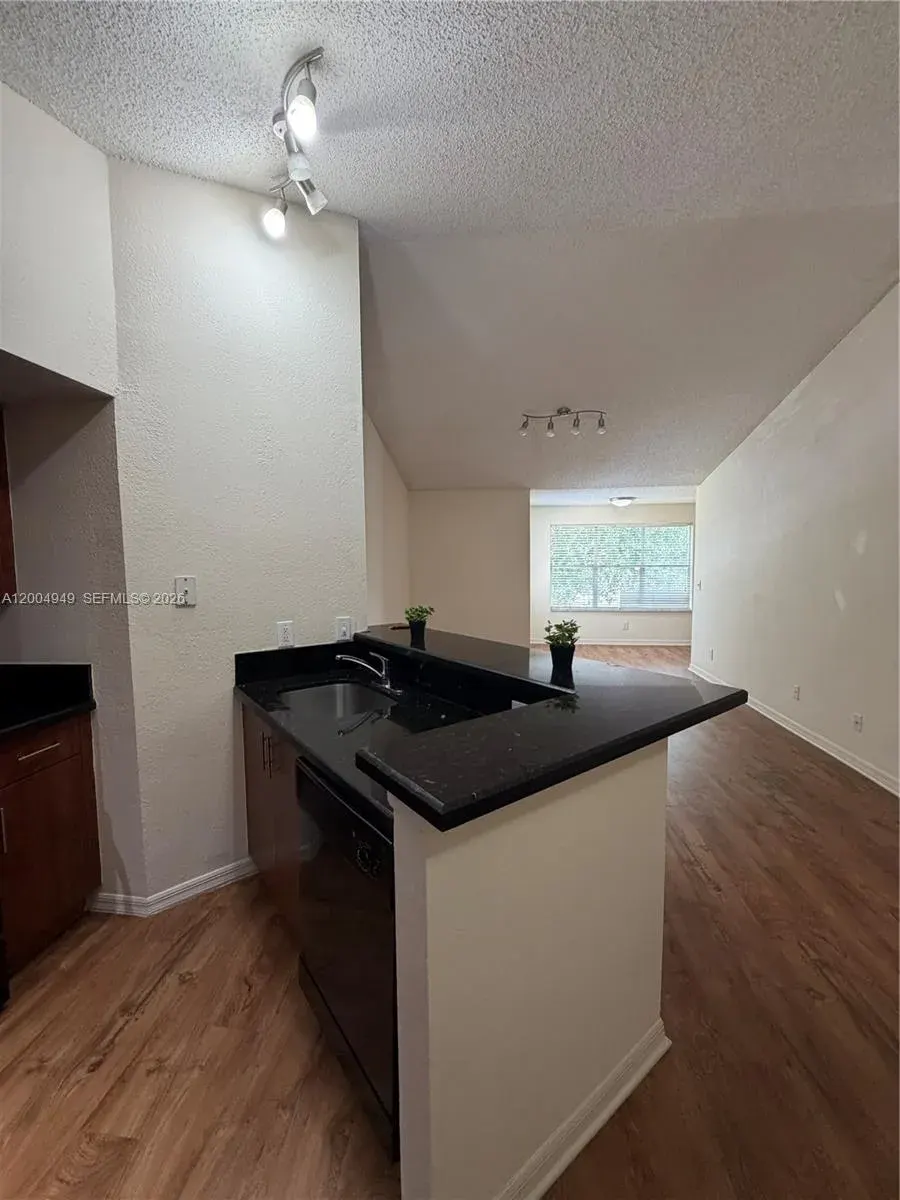 12950 Vista Isles Drive 424, Sunrise, FL 33325