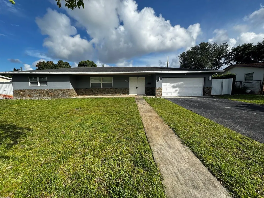 4560 NW 6th Court, Plantation, FL 33317
