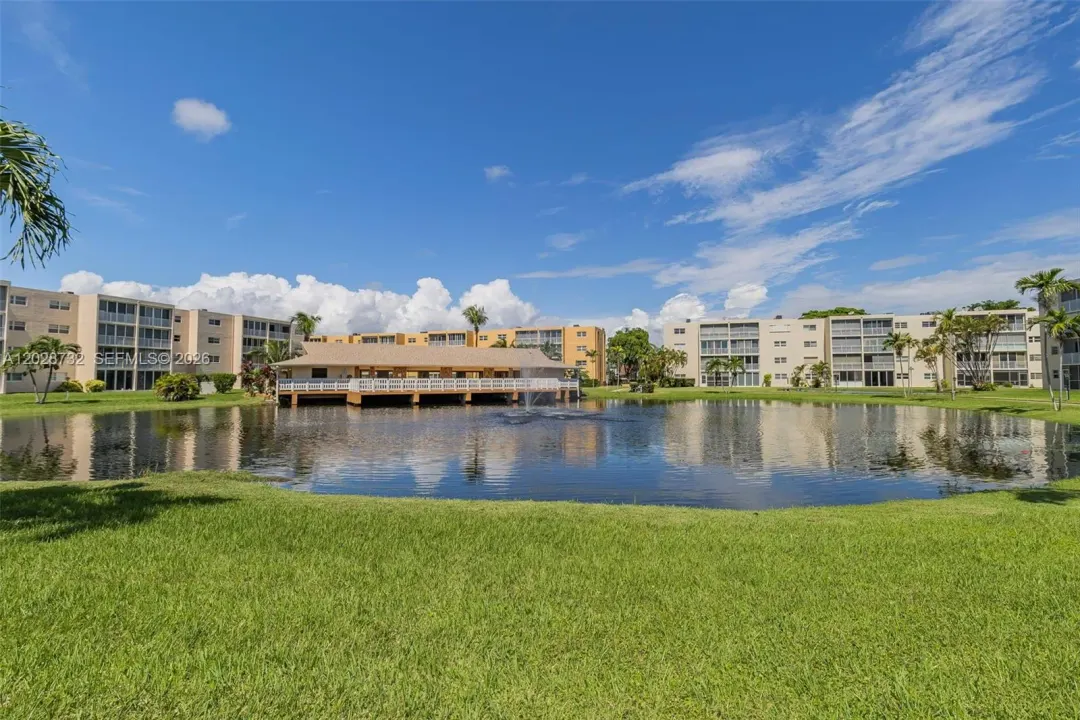 201 SE 11th Terrace 102, Dania Beach, FL 33004