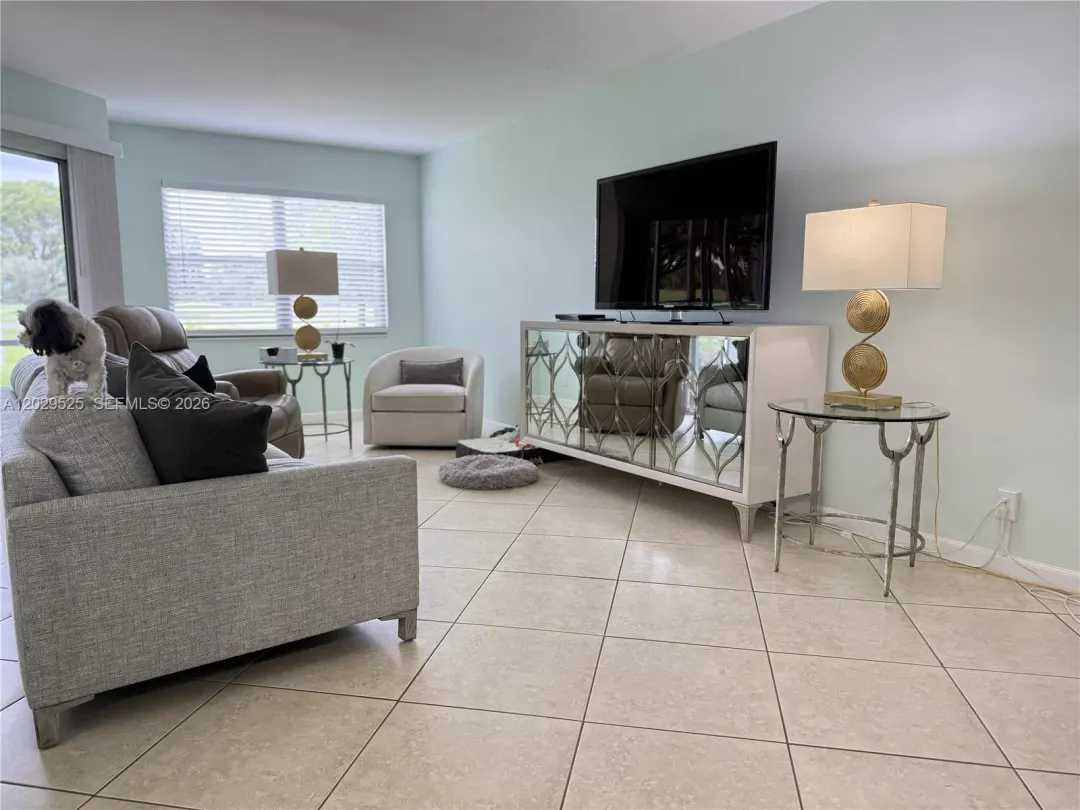 Address Withheld, Pembroke Pines, FL 33027