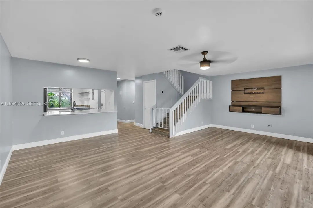 Address Withheld, Sunrise, FL, 33351