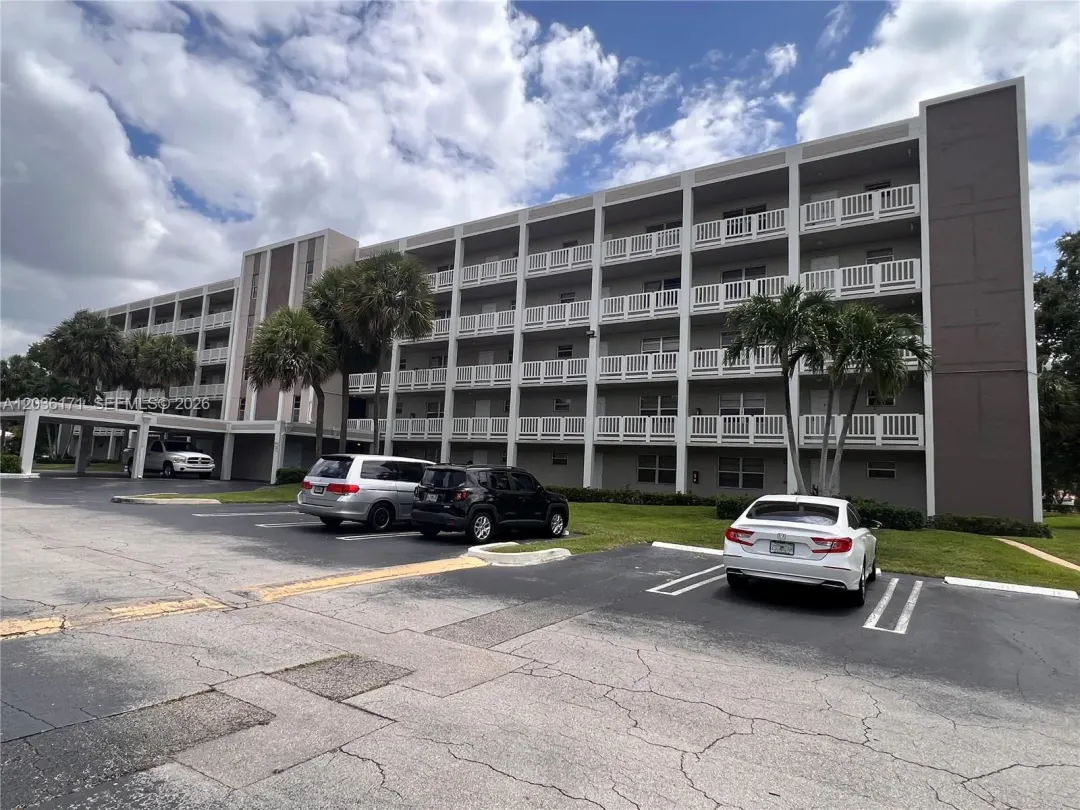 1075 Riverside Drive, Unit 505, Coral Springs, FL, 33071