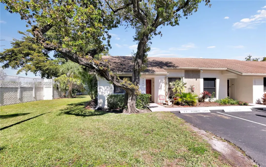 3064 S Oakland Forest Drive 1006, Oakland Park, FL 33309