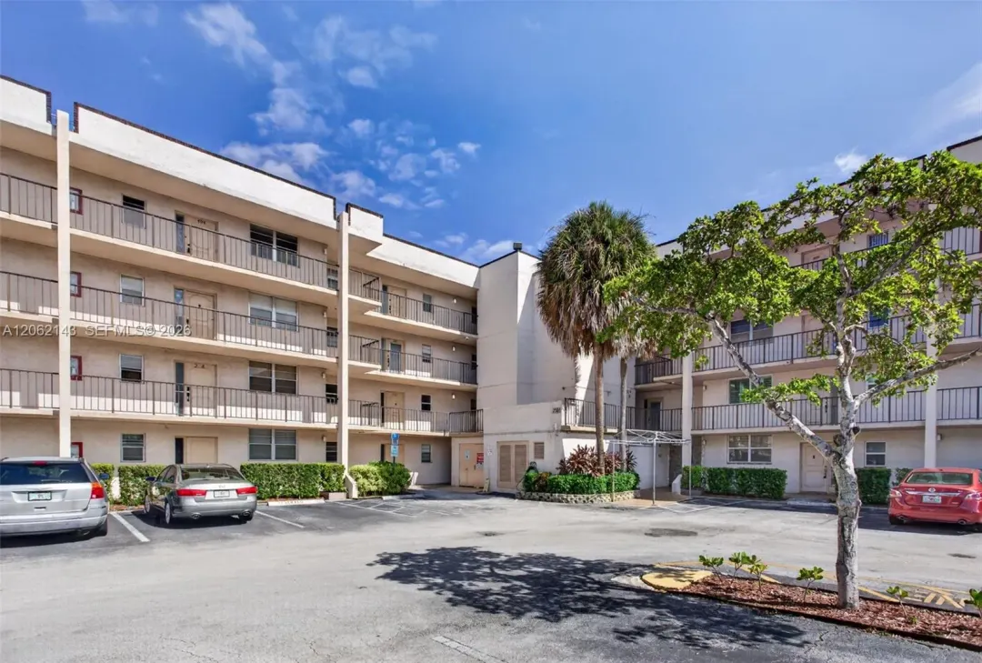 2551 Aragon Boulevard 404, Sunrise, FL 33322